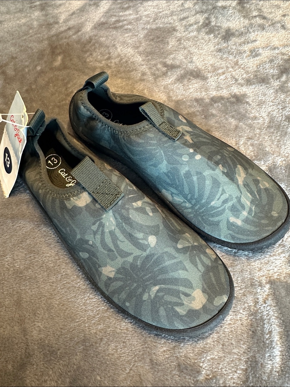 NWTS Cat & Jack Greenish Gray Slip-On Kids Water Shoes Sz 13